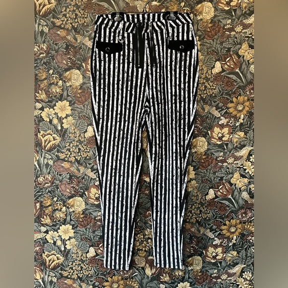 🆕 Banned Black and White Stripes Skinny Pants - Picture 1 of 6